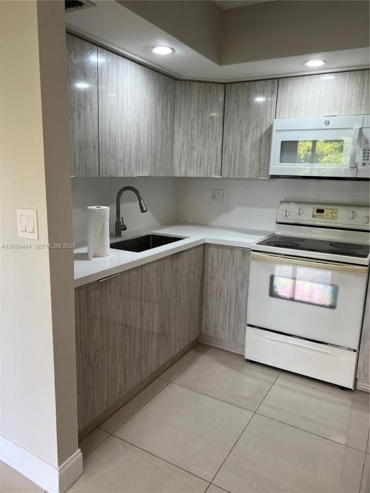 8830 SW 123rd Ct I404, Miami, Floride 33186, États-Unis