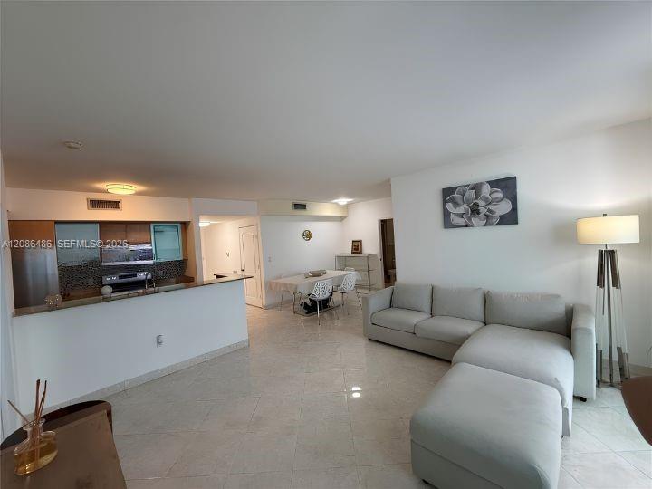 17555 Atlantic Blvd 1103, Sunny Isles Beach, Floride 33160, États-Unis
