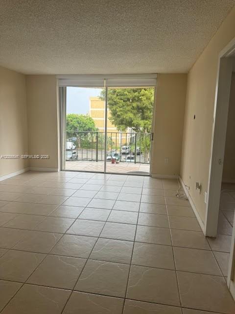 9310 Fontainebleau Blvd 312, Miami, Floride 33172, États-Unis