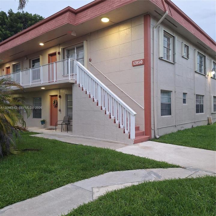 12850 SW 43rd Dr 258-B, Miami, Florida 33175, USA
