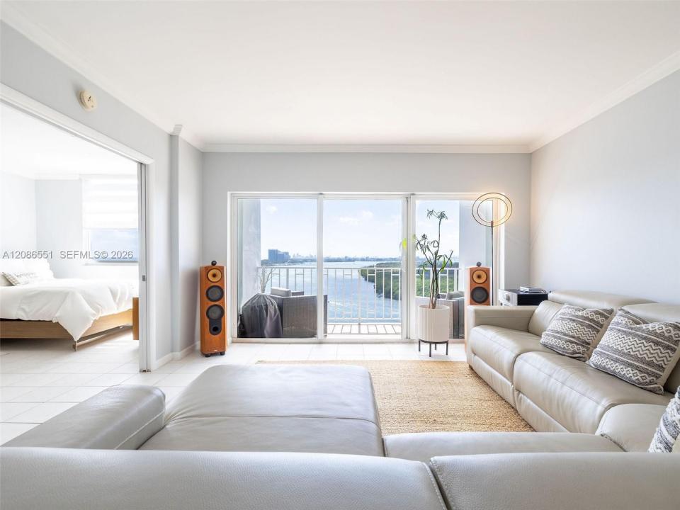 500 Bayview Dr 1520, Sunny Isles Beach, Floride 33160, États-Unis