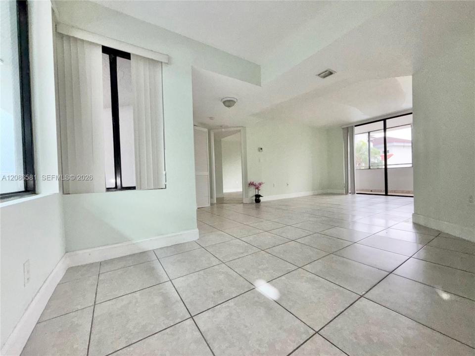 8205 SW 152nd Ave F-310, Miami, Florida 33193, USA