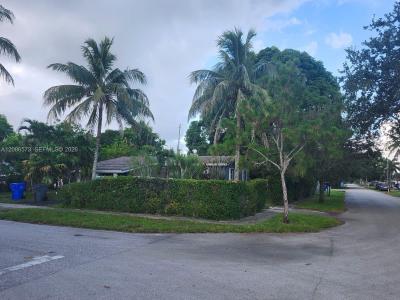 6570 Thomas St -, Hollywood, Florida 33024, USA