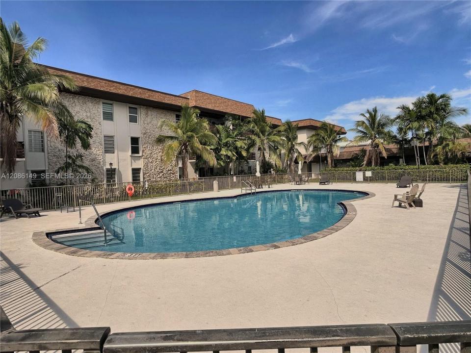 7477 SW 82nd St C214, Miami, Floride 33143, États-Unis