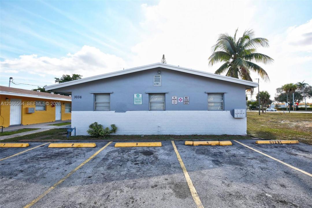 3036 NW 2nd St 1-4, Pompano Beach, Florida 33069, Stati Uniti