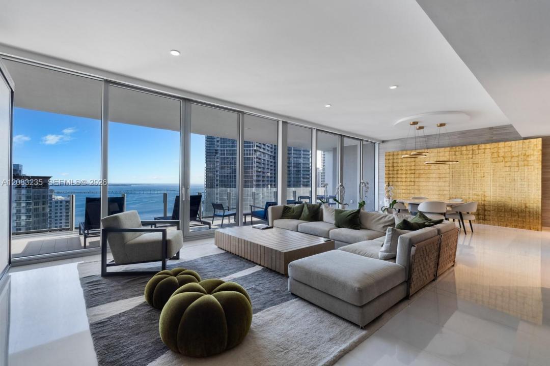 300 BISCAYNE BOULEVARD WAY 3302E, Miami, Florida 33131, Stati Uniti
