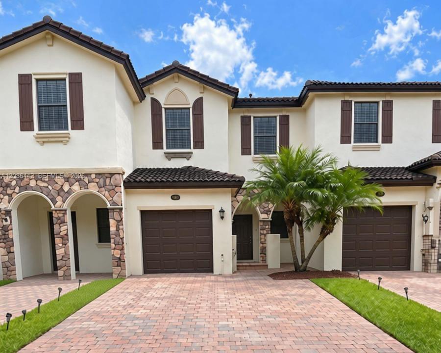 353 NE 37th Pl, Homestead, Floride 33033, États-Unis