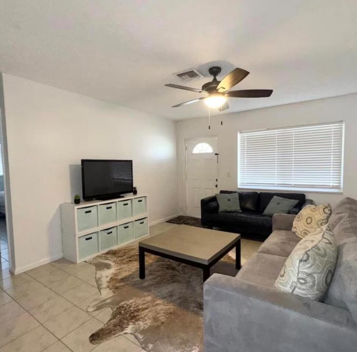 412 NE Eller Street, Deerfield Beach, Floride 33441, États-Unis