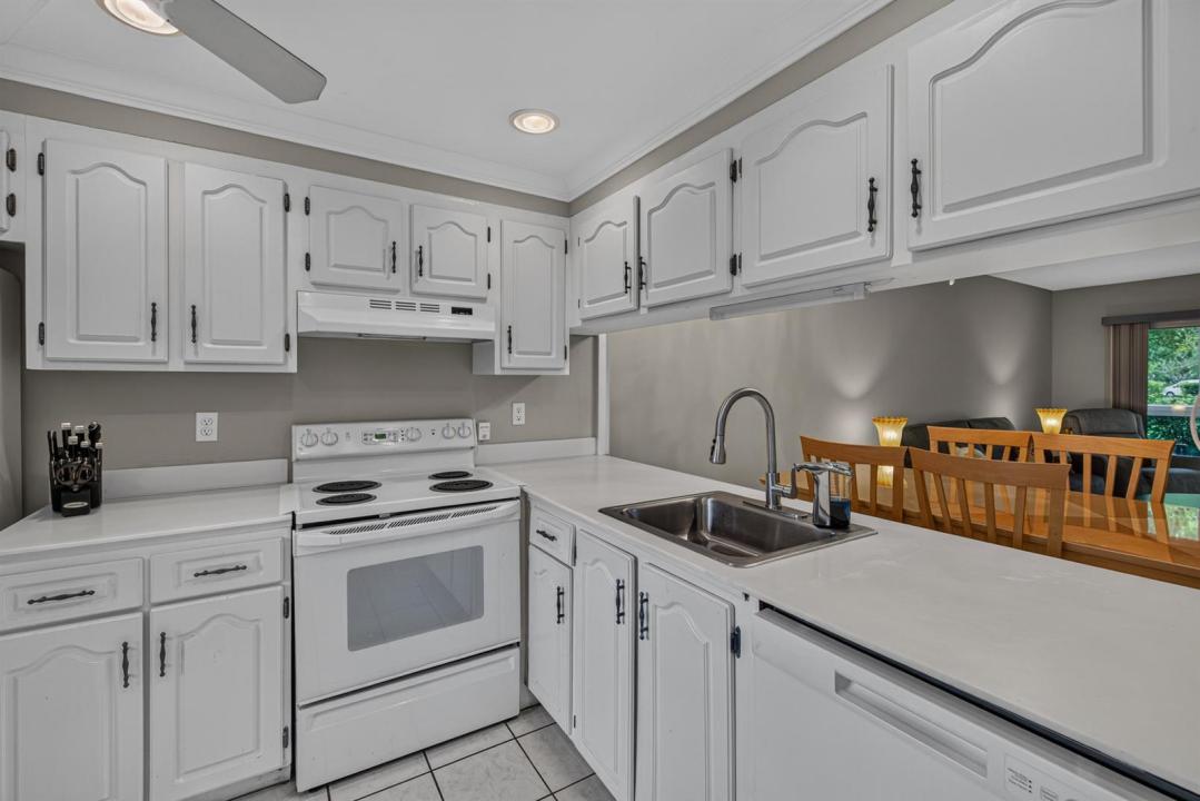 1205 Bahama Bend F1, Coconut Creek, Florida 33066, Stati Uniti