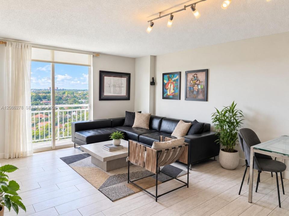 3000 Coral Way 1408, Miami, Floride 33145, États-Unis