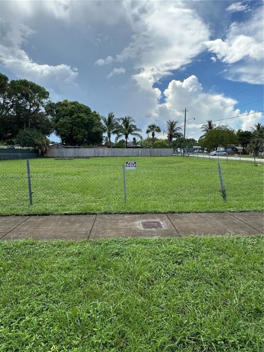 16240 NW 38th Pl, Miami Gardens, Floride 33054, États-Unis
