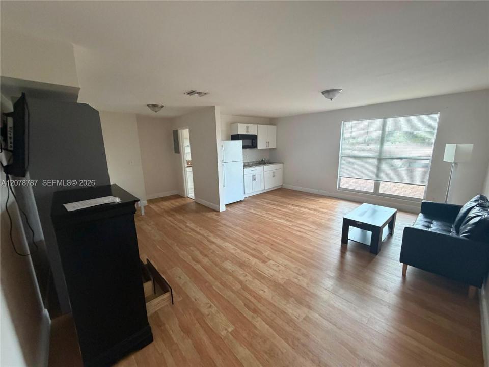808 NW 19th St H, Fort Lauderdale, Florida 33311, USA