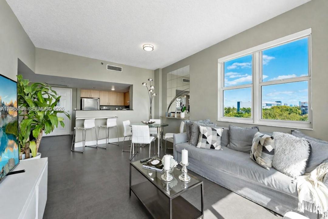 3000 CORAL WAY 416, Miami, Florida 33145, Stati Uniti