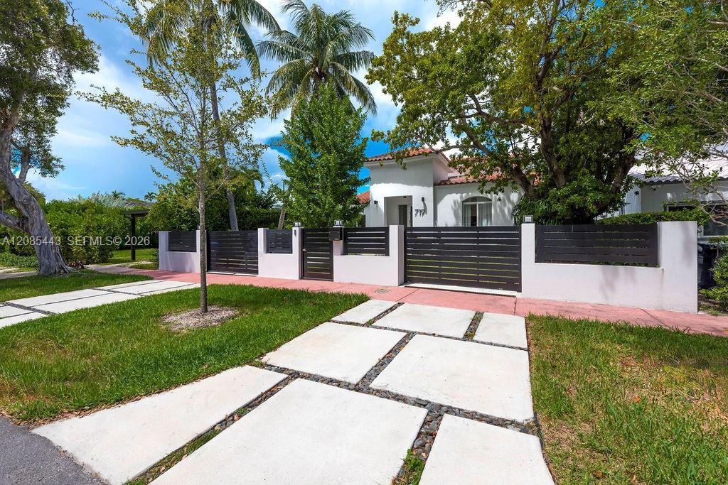 719 W 51st St, Miami Beach, Floride 33140, États-Unis