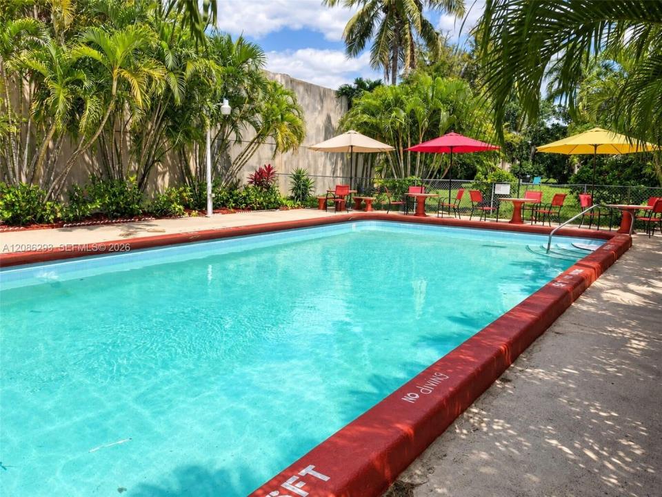 2915 Plunkett St 11D, Hollywood, Florida 33020, Stati Uniti