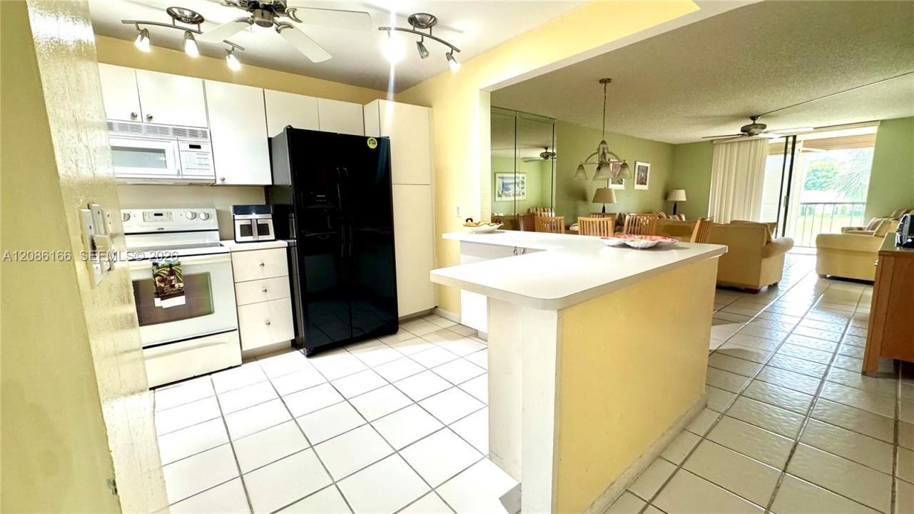 2420 S Deer Creek Country Club Blvd 207-D, Deerfield Beach, פלורידה 33442, ארצות הברית של אמריקה