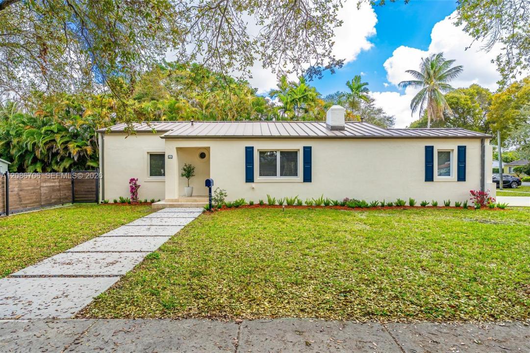 295 De Leon Dr, Miami Springs, Florida 33166, Stati Uniti