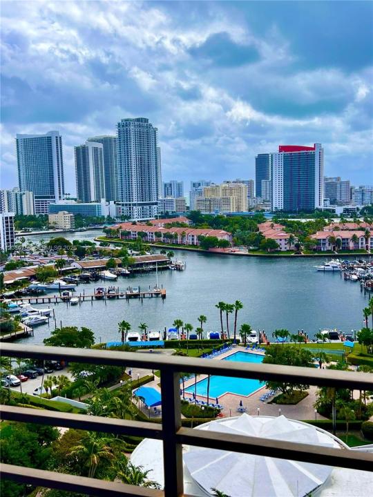 600 Three Islands Blvd 1621, Hallandale Beach, Floride 33009, États-Unis