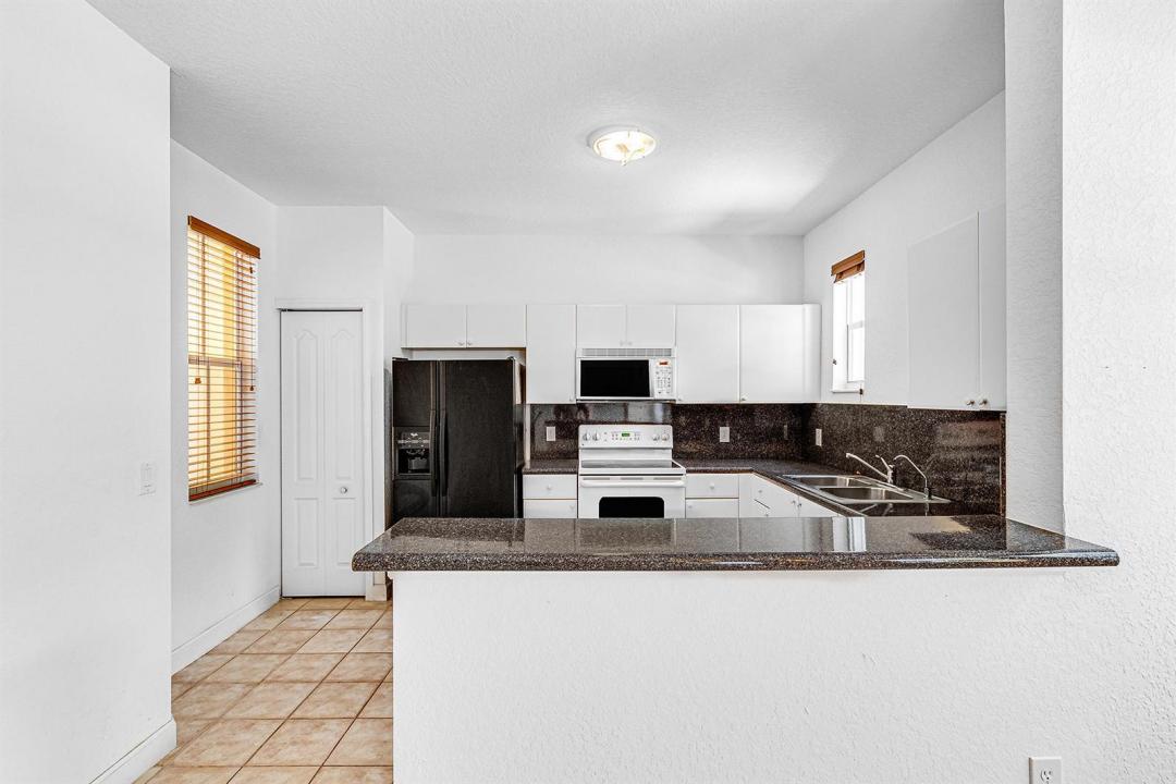 1106 SHOMA Drive, Royal Palm Beach, Floride 33414, États-Unis