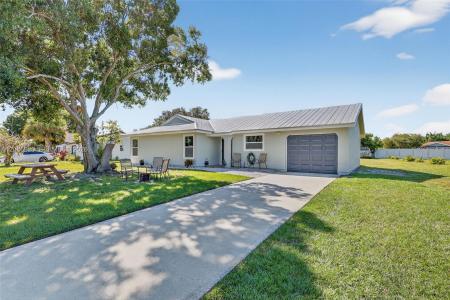 1610 SE Burning Ln, Port St. Lucie, Florida 34952, USA