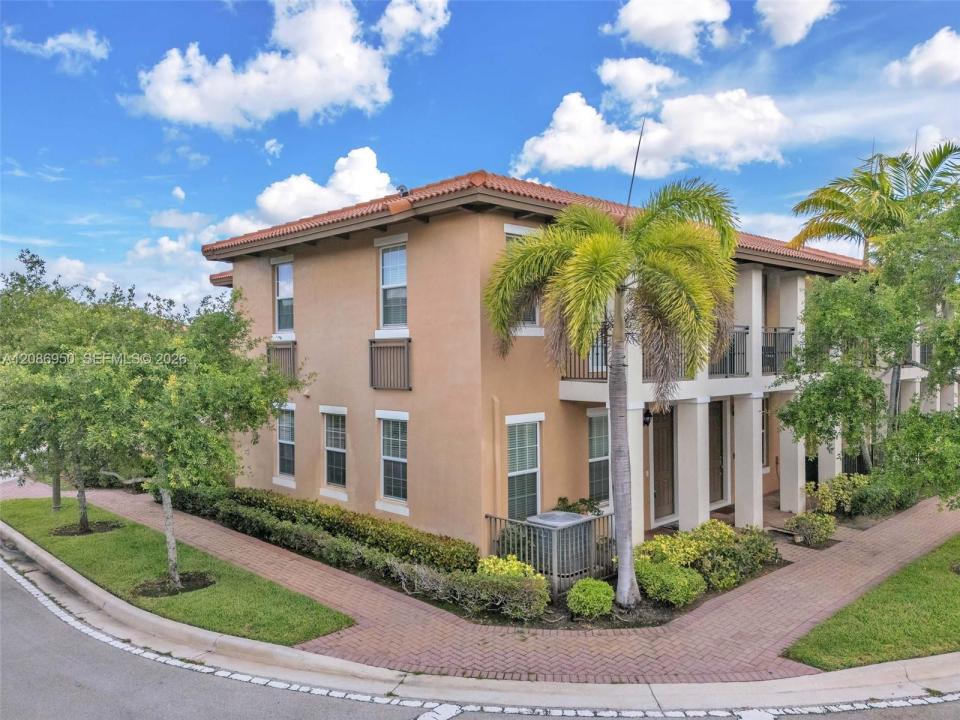 1148 SW 147th Ave 1148, Pembroke Pines, Floride 33027, États-Unis