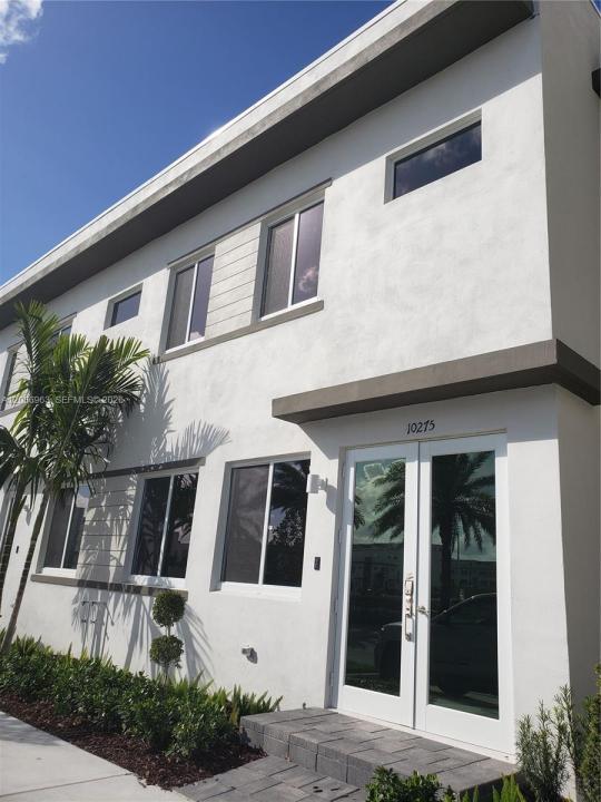 10275 NW 66th St, Doral, Floride 33178, États-Unis