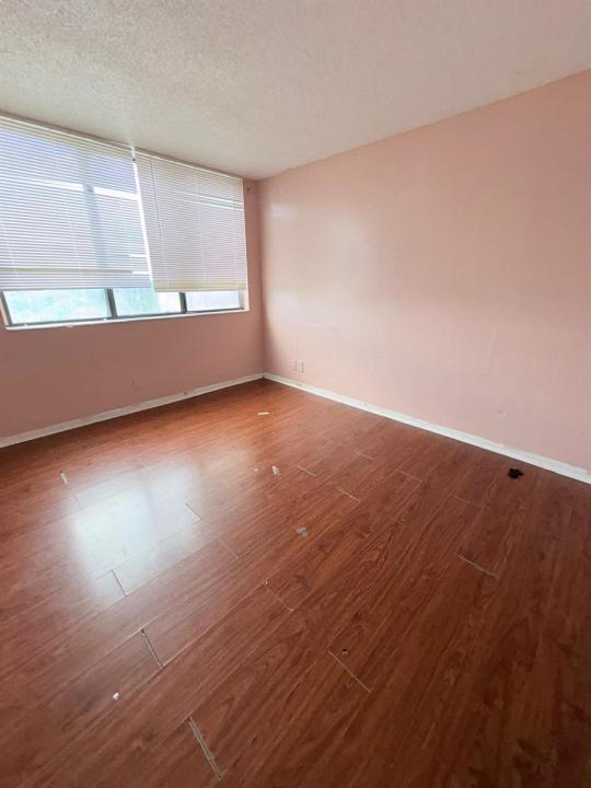 4222 INVERRARY Boulevard 4609, Lauderhill, Florida 33319, Stati Uniti