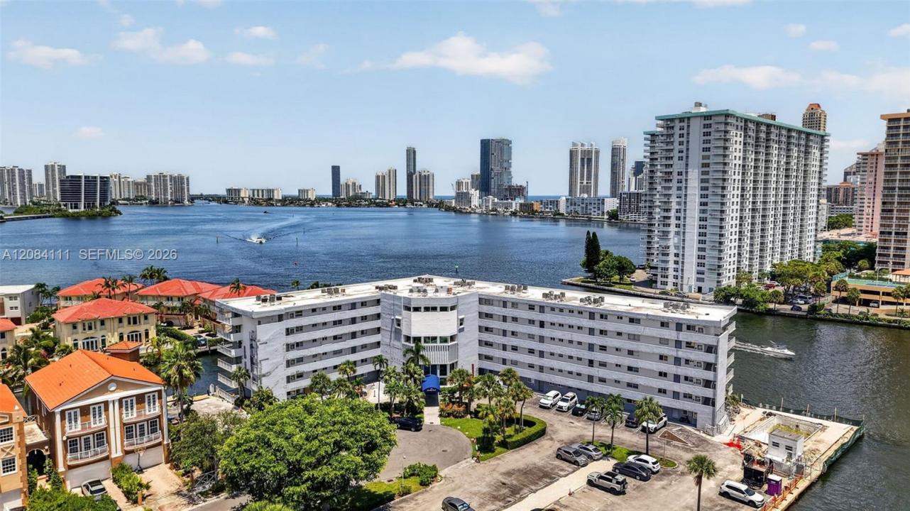 4000 NE 170th St 606, North Miami Beach, Floride 33160, États-Unis