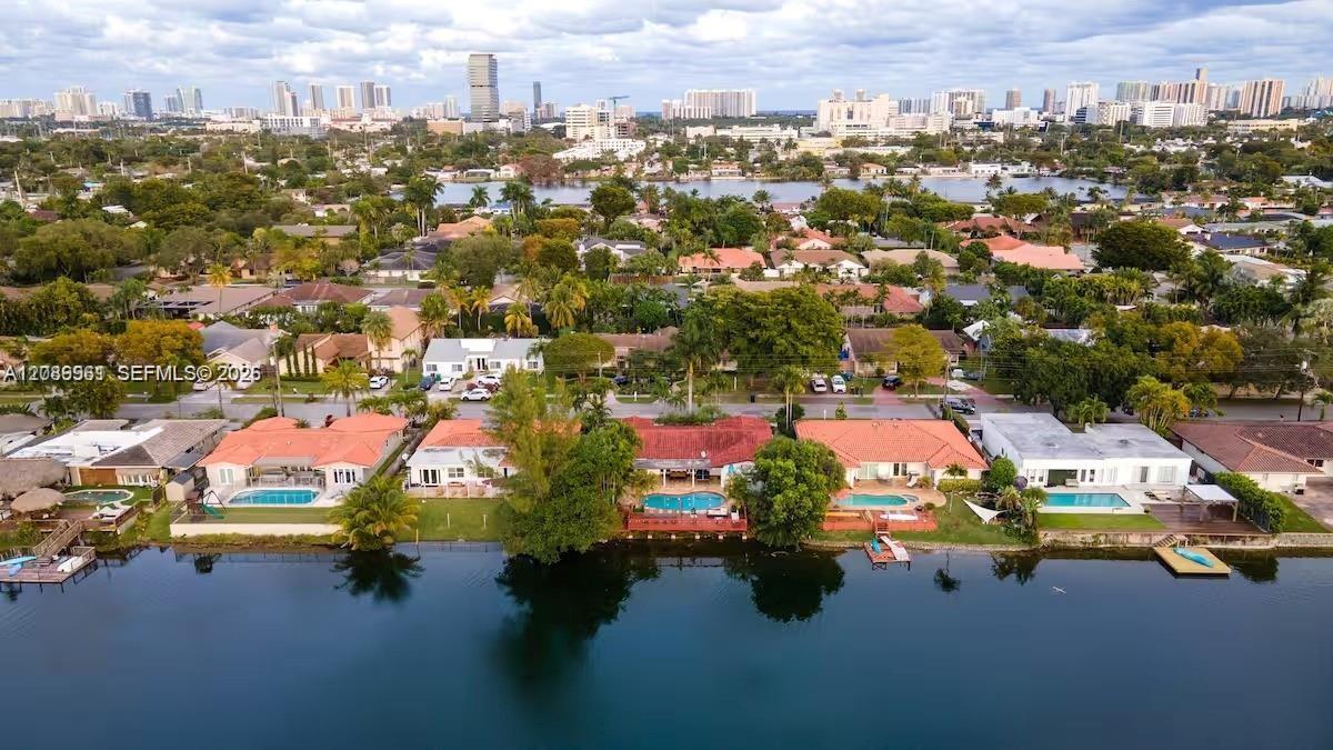 21250 NE 23rd Ave, Miami, Florida 33180, Stati Uniti
