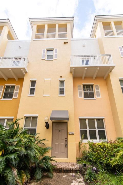 2326 Vintage Circle, Lighthouse Point, Floride 33064, États-Unis