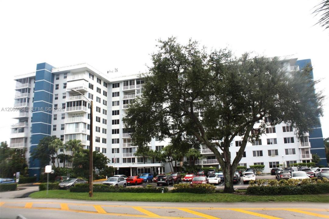 4200 Hillcrest Dr 618, Hollywood, Florida 33021, USA