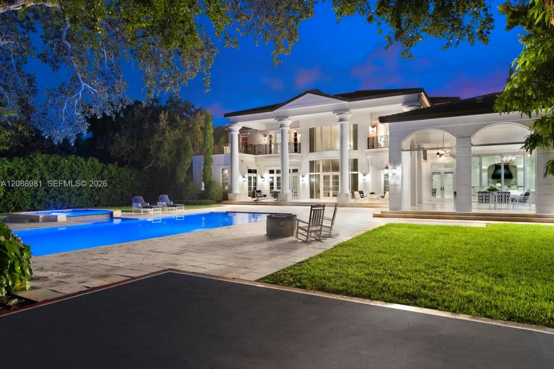 6045 SW 106th St, Pinecrest, Floryda 33156, USA
