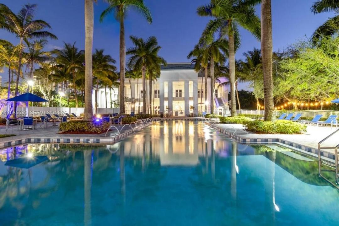 5300 NW 87th Ave 1512, Doral, Floride 33178, États-Unis