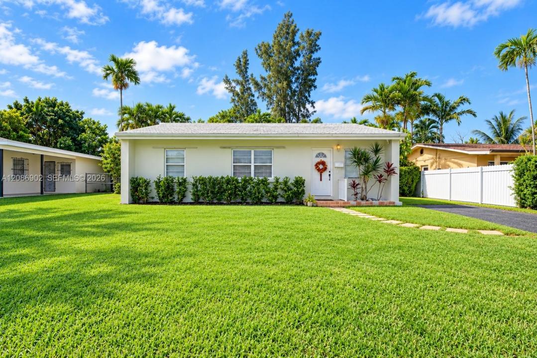 7330 SW 36th St, Miami, Floryda 33155, USA