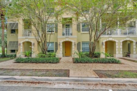 3933 MONARCH Lane, Coconut Creek, Florida 33073, Amerika Birleşik Devletleri