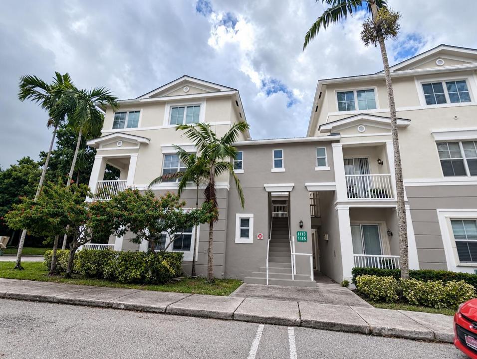 1114 Shoma Drive, Royal Palm Beach, Floride 33411, États-Unis