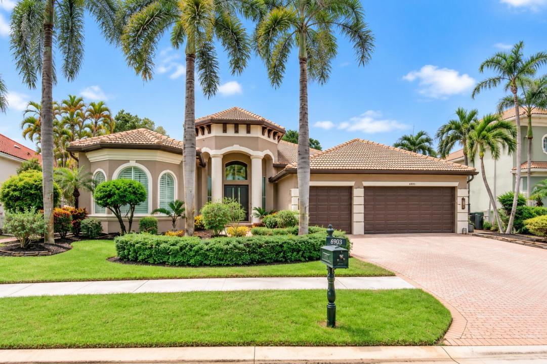 6903 Royal Orchid Circle, Delray Beach, Florida 33446, USA