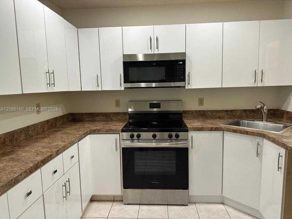 3679 Cocoplum Cir 3528, Coconut Creek, Florida 33063, USA