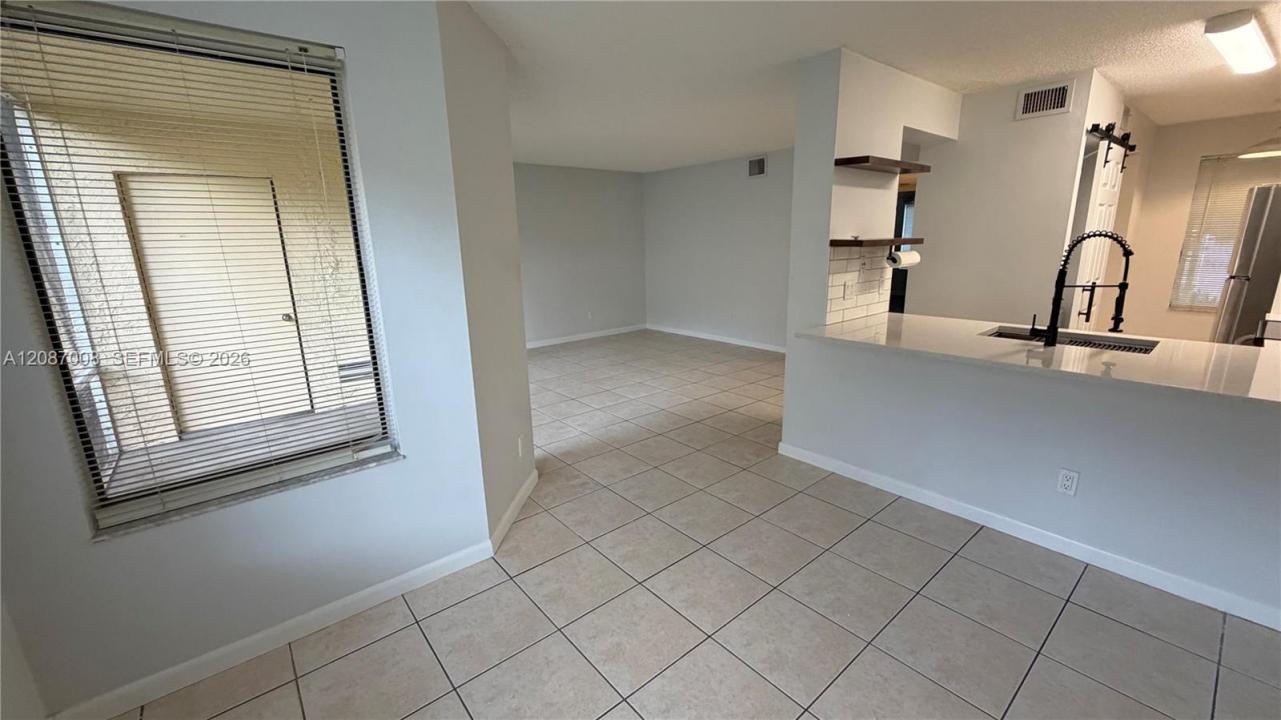 1174 Coral Club Dr 1174, Coral Springs, Florida 33071, USA