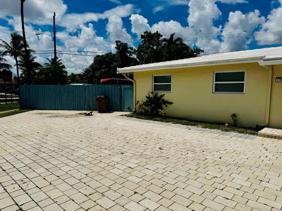 3701 NW 4TH Avenue 2, Deerfield Beach, Floride 33064, États-Unis