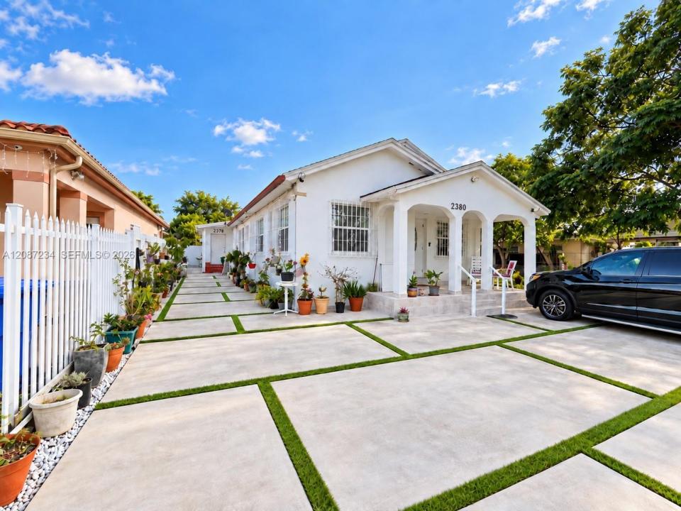 2378 NW 33rd St 2378, Miami, Florida 33142, Stati Uniti