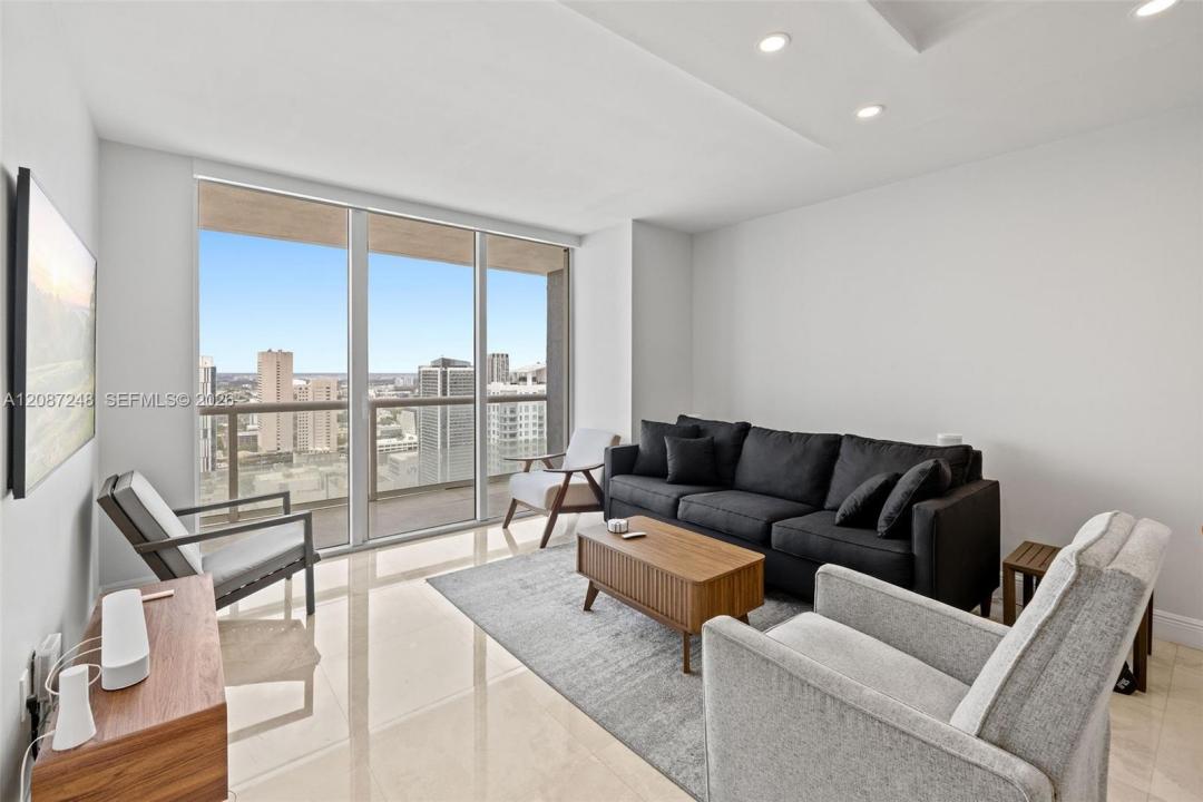 50 Biscayne Blvd 4405, Miami, Florida 33132, Stati Uniti