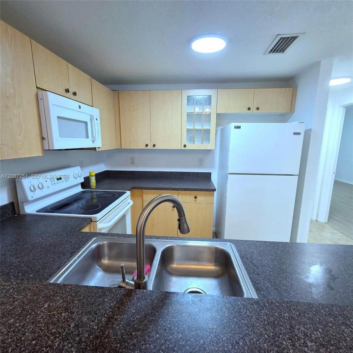 2901 Riverside Dr 203, Coral Springs, Flórida 33065, Estados Unidos