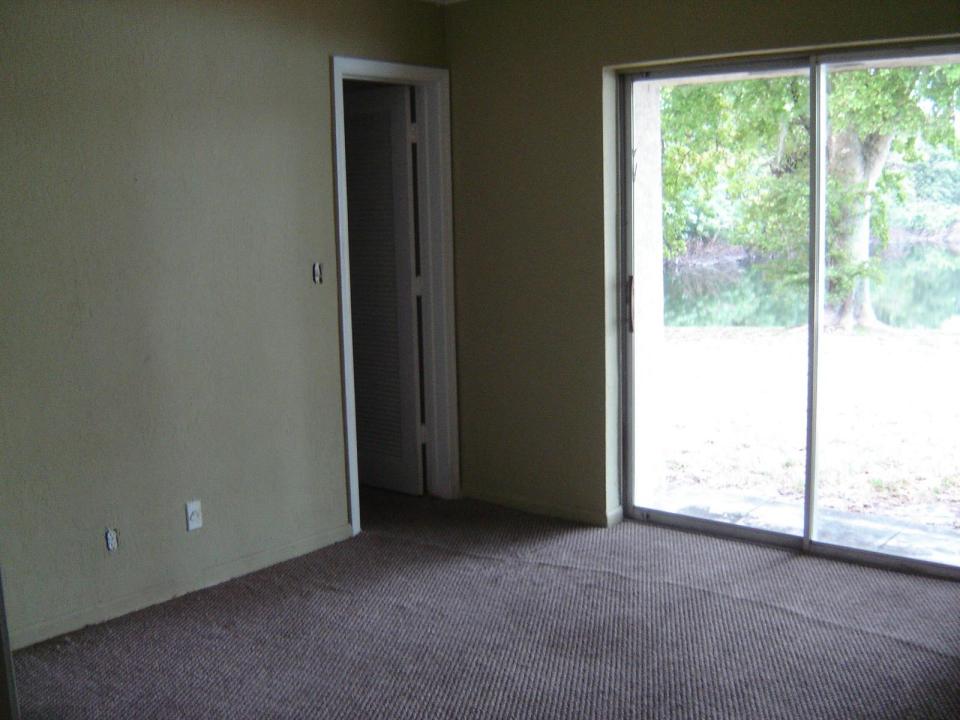 728 NW 19TH Terrace, Fort Lauderdale, Florida 33311, USA
