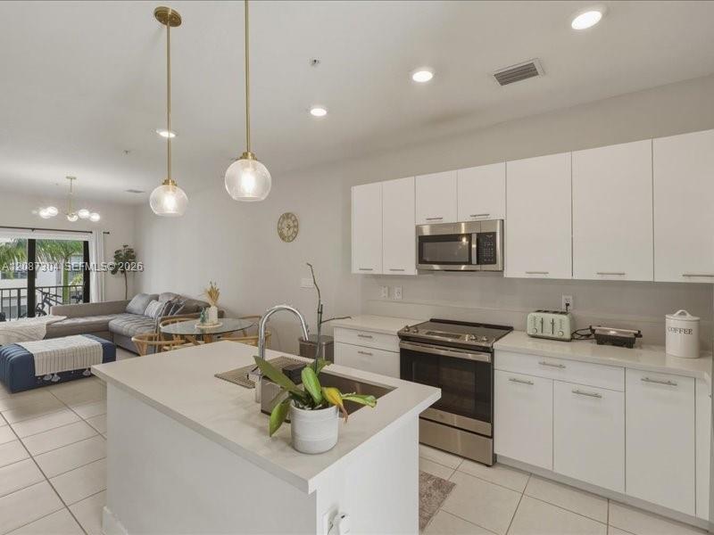 8201 NW 41st St D-205, Doral, Floride 33166, États-Unis
