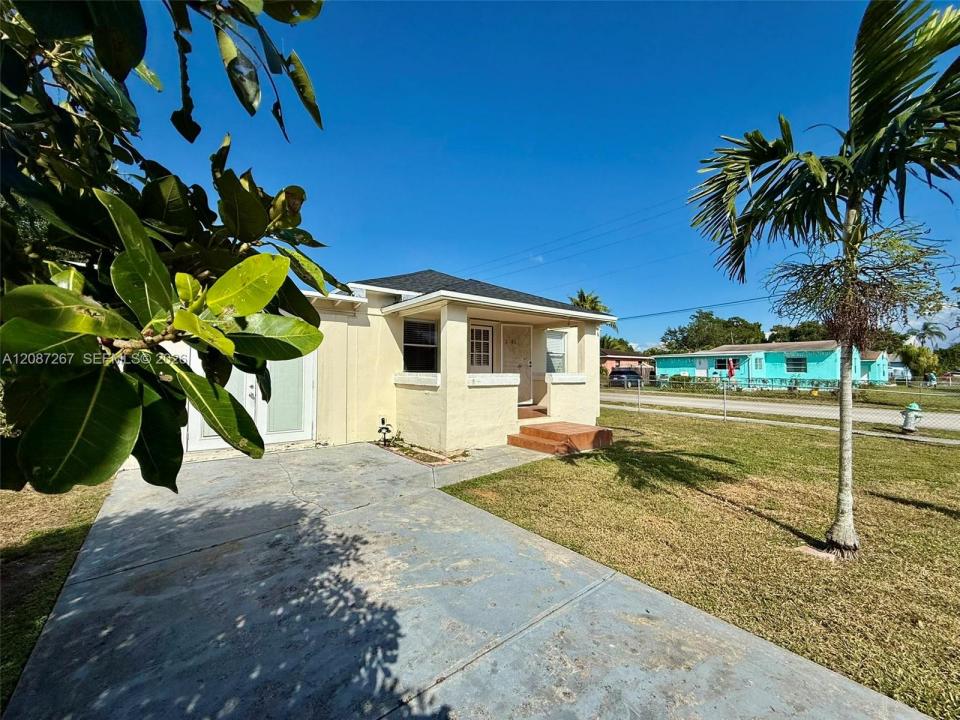 2403 Scott St A, Hollywood, Floride 33020, États-Unis