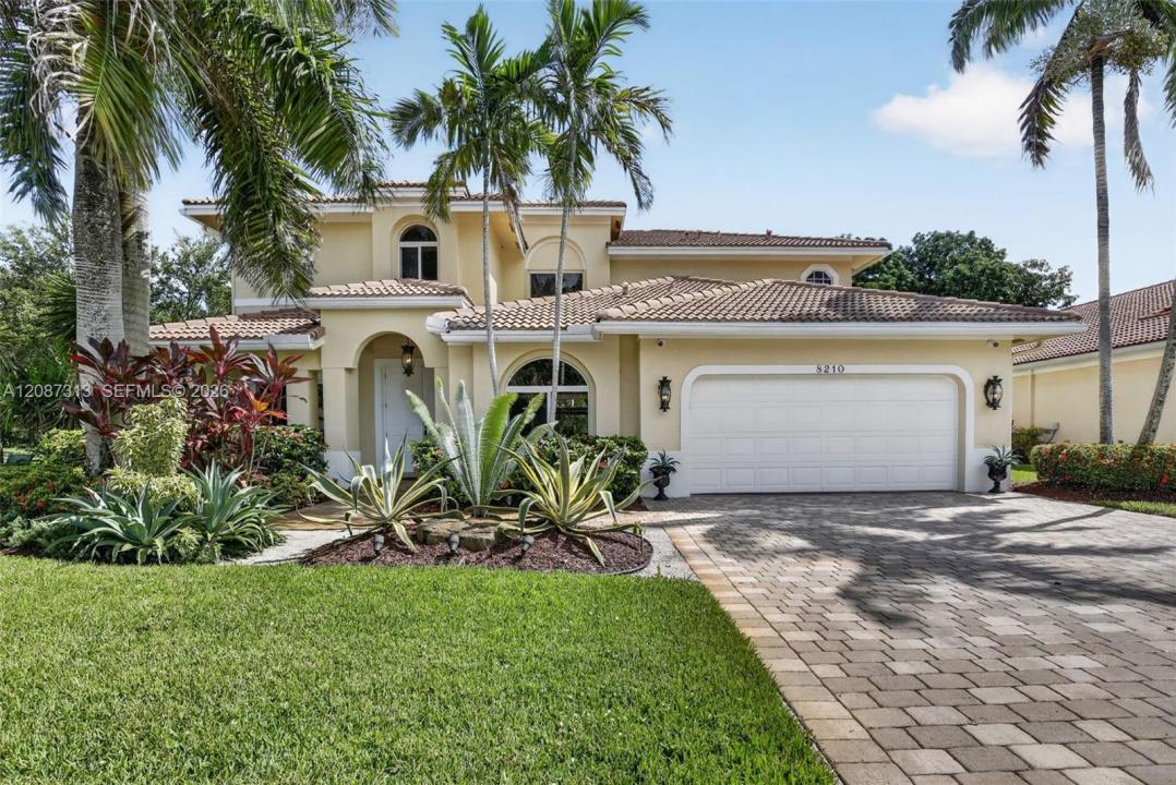 8210 Phoenician Court, Davie, Florida 33328, USA
