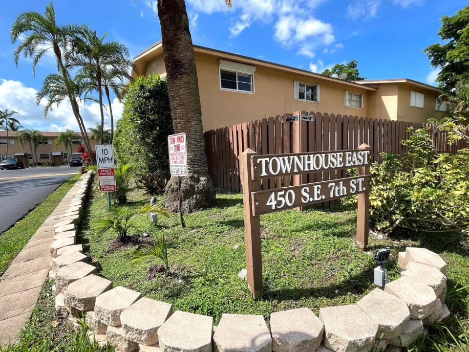 450 SE 7th Street 232, Dania Beach, Florida 33004, USA