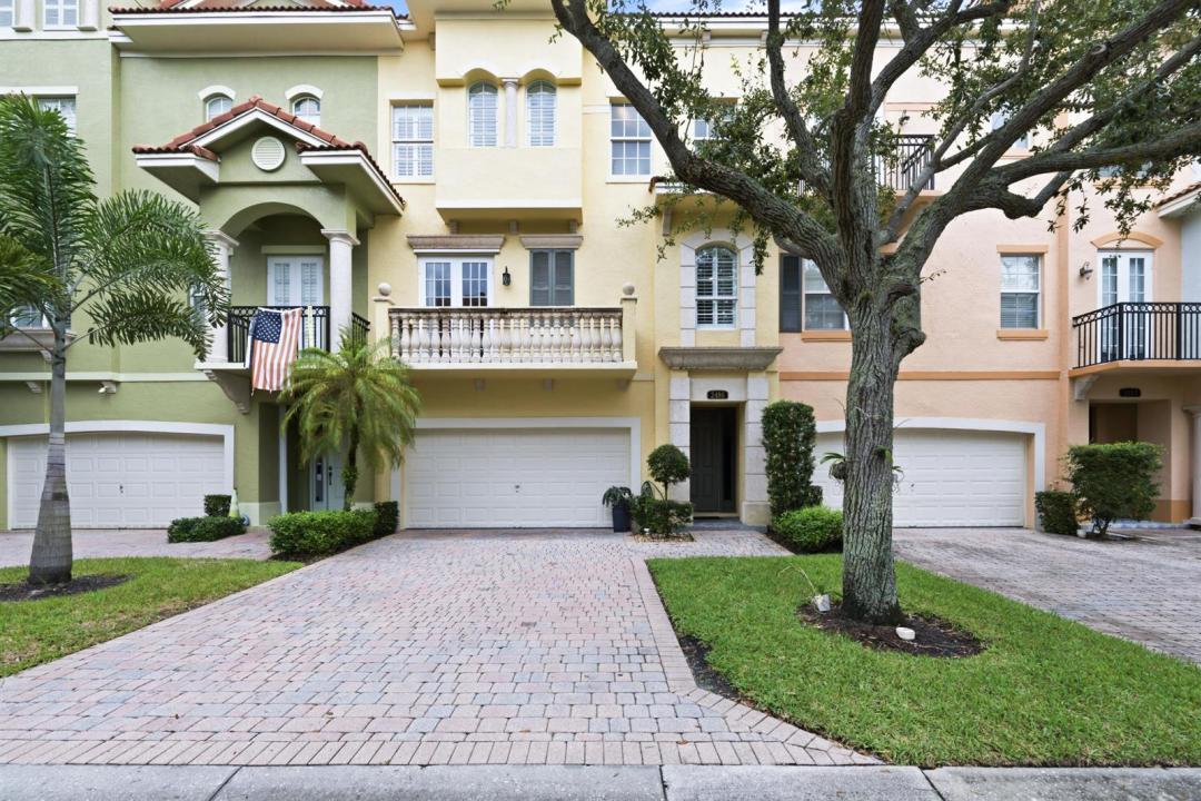 2486 SAN PIETRO Circle, Palm Beach Gardens, Florida 33410, Stati Uniti