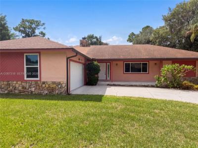 3123 SE Quanset Cir, Stuart, Florida 34997, USA